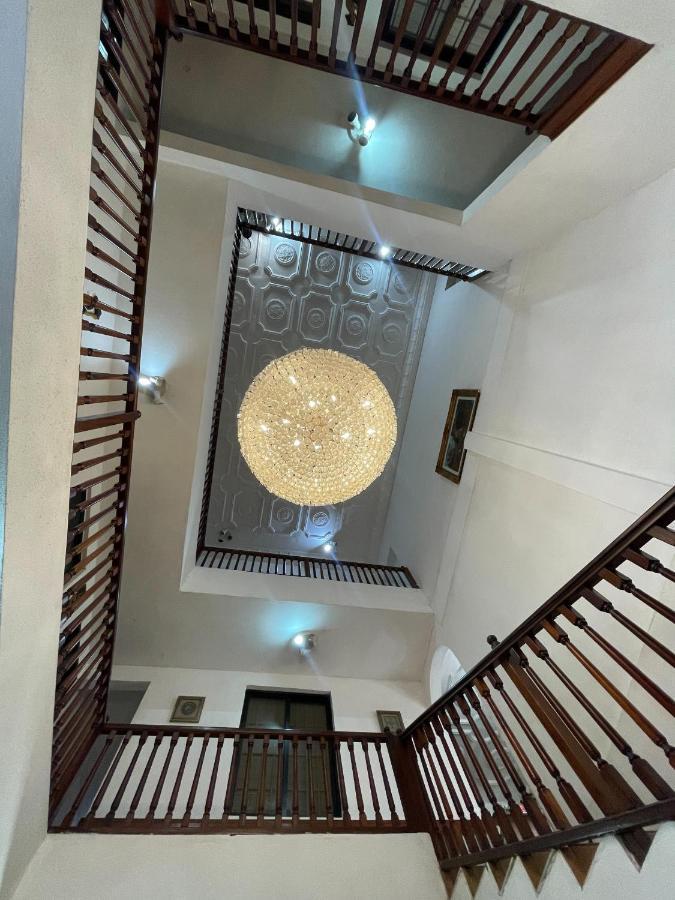 Hill View Hotel Mccarthy Hills Botianaw Exterior foto